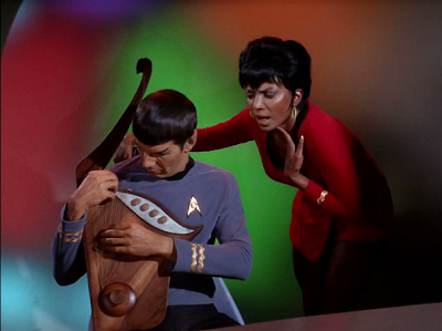 Retrospace: Foxy Ladies #5: Nic...